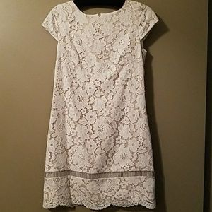 Vince Camuto Beige Dress-Size 4